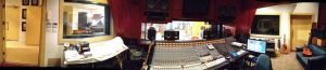Freshlyground3