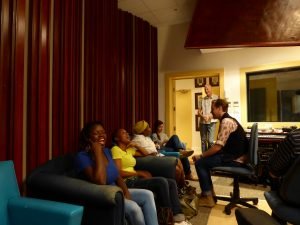3 KC backing vocalists